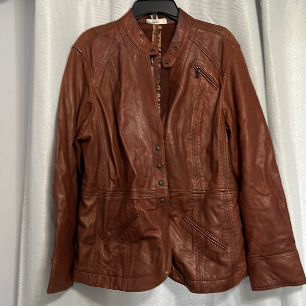 Womens LEATHER jacket, COLD WATER CREEK, XL
